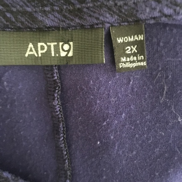 Top - Picture 3 of 3